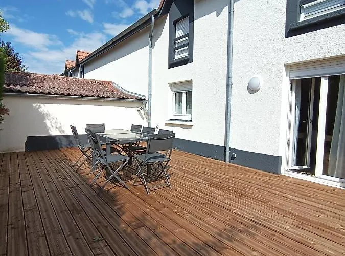 Maison De Ville Avec Terrasse